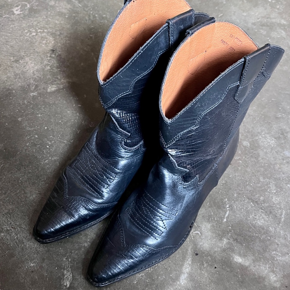 Vintage Black Sabree Cowboy Boots, Size 8 - Picture 12 of 16